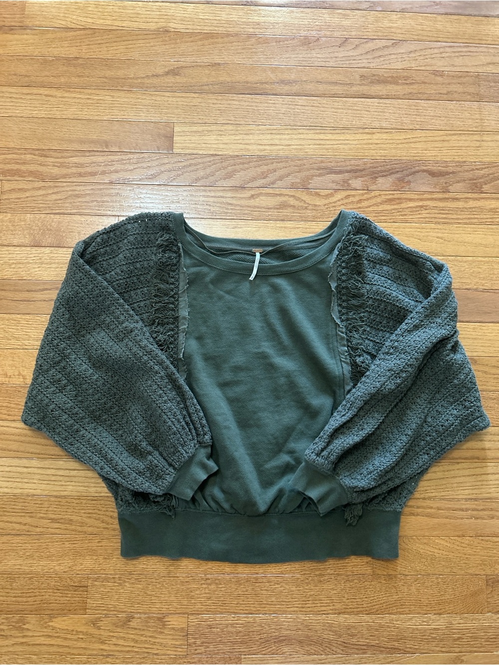 Free people Sweater Women’s size S Army Green Fringe Pullover Cotton Long Sleeve